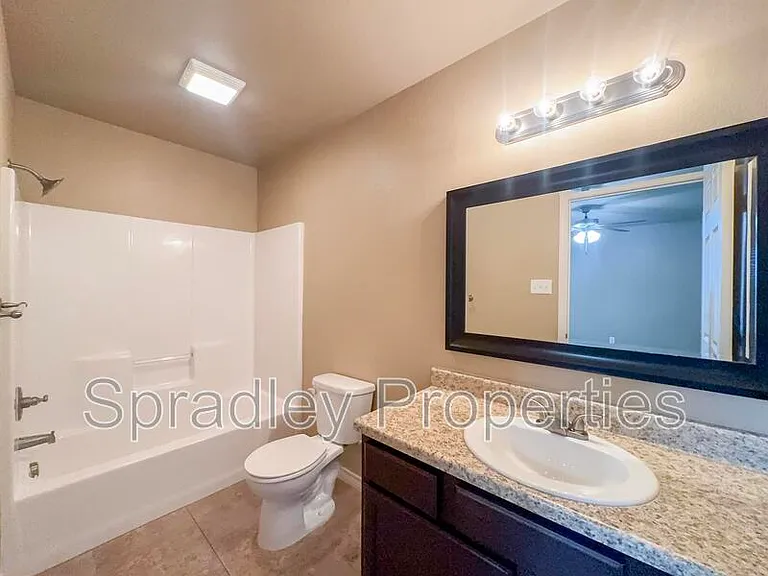 642 Laila Ln — Photo 19