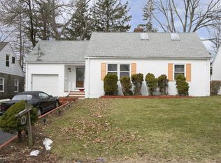 10 W View Rd, West Orange, NJ 07052