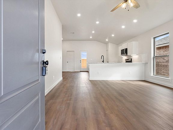 2nd image of 13823 Gary Ave