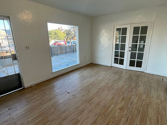 4th image of 4094 Chamoune Ave