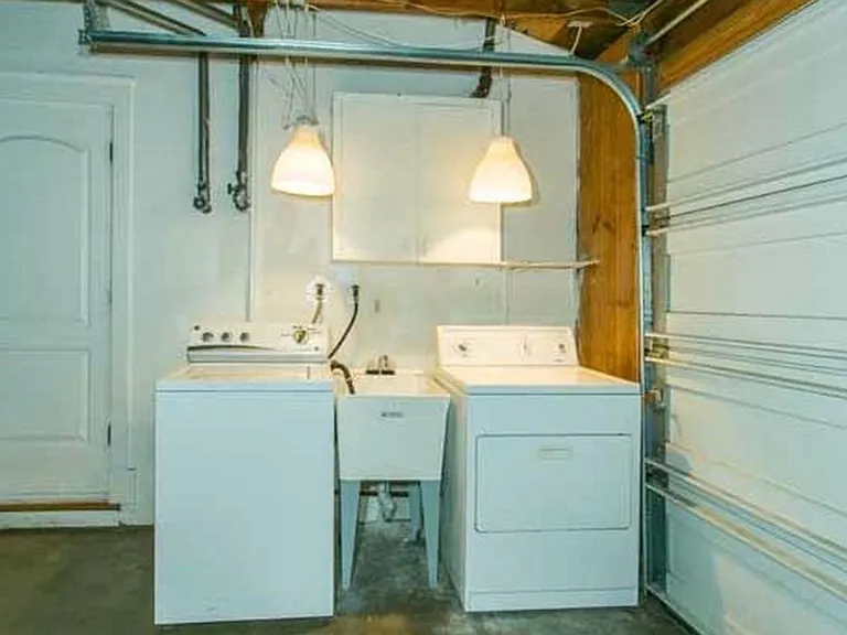 6053 Fernbrook St — Photo 12