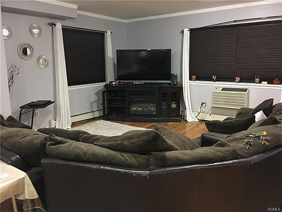 3rd image of 358 Taylor Ave