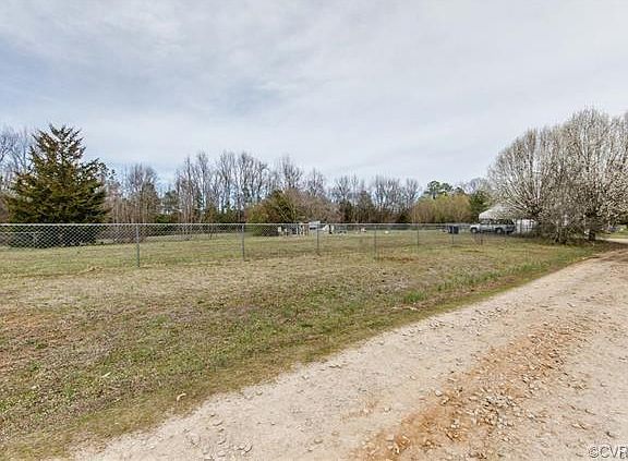 3rd image of 12562 Mikes Ln