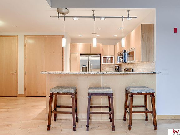 5th image of 1308 Jackson St Suite 401