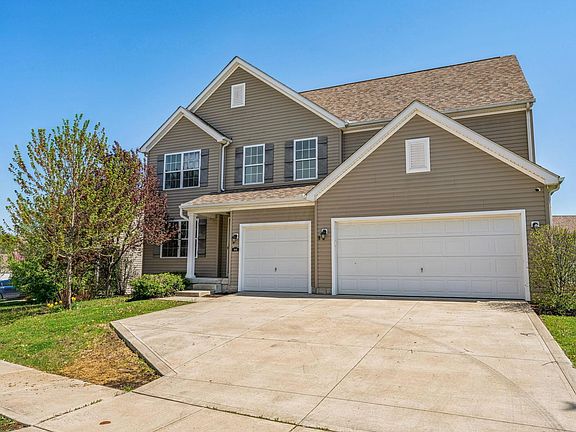 3rd image of 900 Salinger Dr