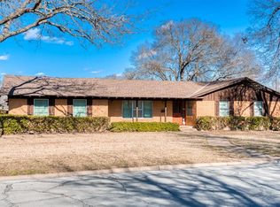 301 Monticello Dr, Waxahachie, TX 75165