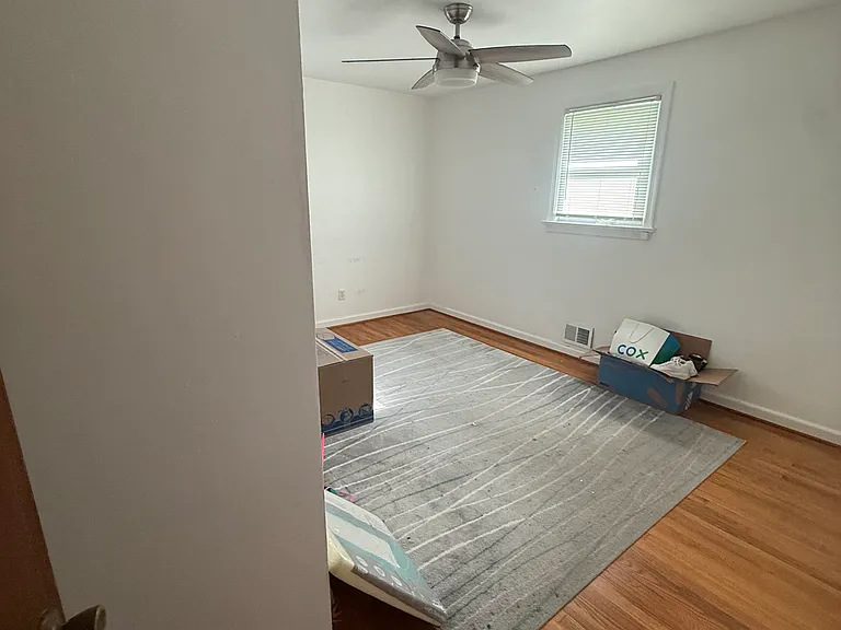 8015 Carlton St — Photo 19