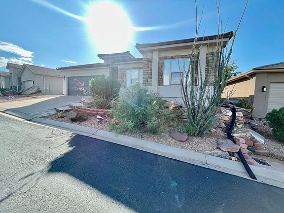3rd image of 2261 S Tonaquint Dr APT 9