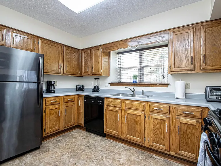 101 Bearskin Dr — Photo 11