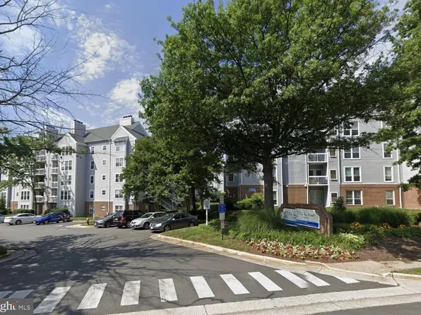 10248 Appalachian Cir #1-A2, Oakton, VA 22124