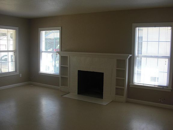 2nd image of 3520 41st St