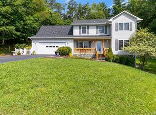 10 Countryside Dr, Asheville, NC 28804