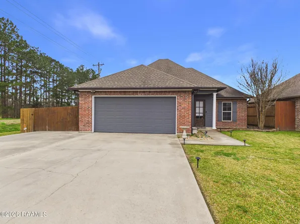 1001 Renella Simon Dr, Breaux Bridge, LA 70517