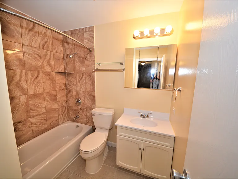 9025 Lincoln Ct #24 — Photo 12