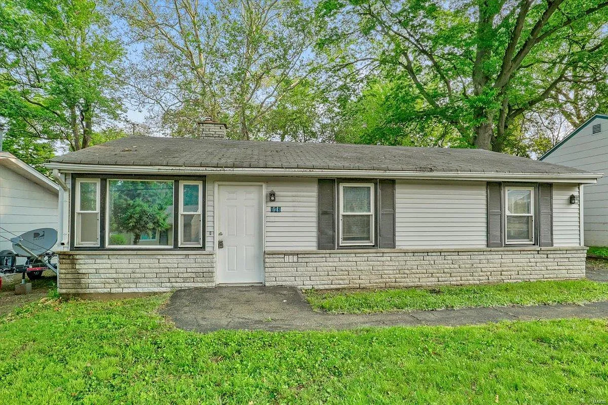 143 Flora Dr photo 1