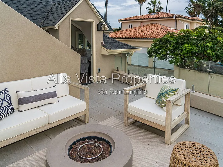 5606 Dolphin Pl — Photo 37