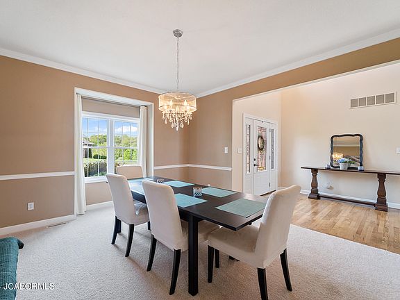 4th image of 118 Palisades Dr