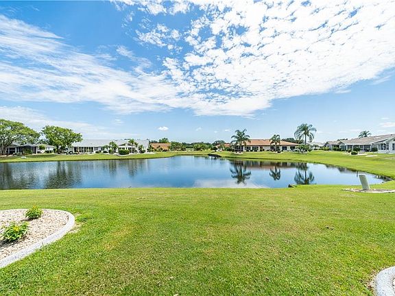 3rd image of 1503 Cloister Dr