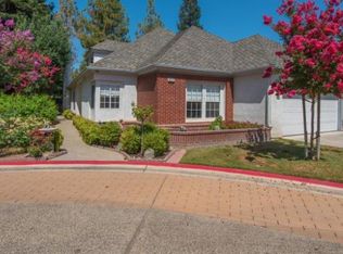 6685 N Nottingham Ct, Fresno, CA