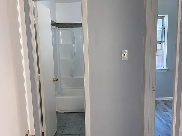 729 Lisa Ln — Photo 12