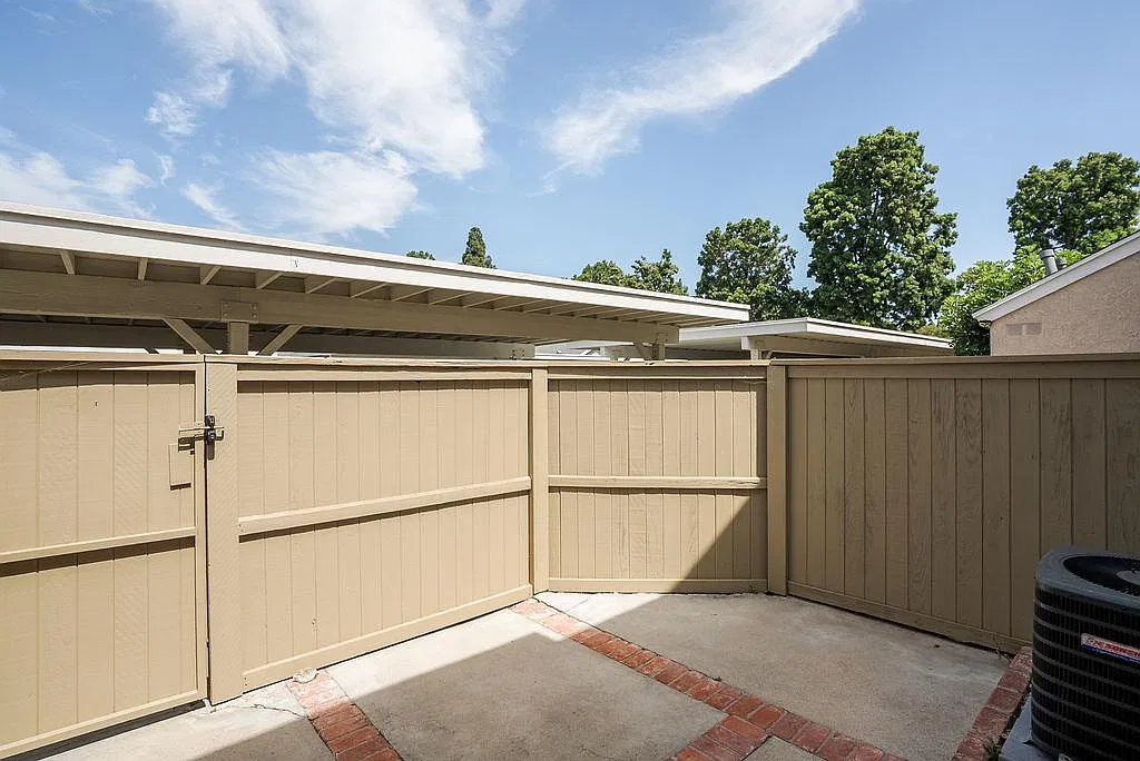 53 Fox Hollow — Photo 3