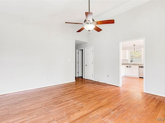 5th image of 1320 New York Ave