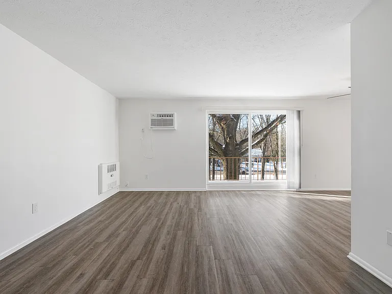 Wynwood Apartments — Photo 18