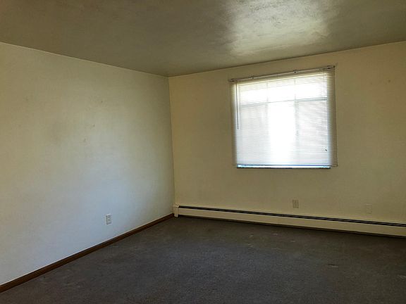 2nd image of 1268 Westcliff Ct