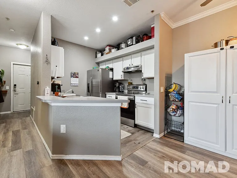 18919 E Warren Cir #103 — Photo 8