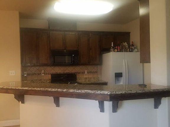 2nd image of 307 Derbyshire Dr