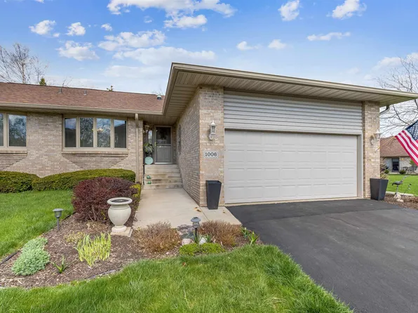 1006 High Point Dr, Rockton, IL 61072