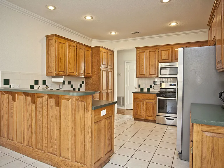 310 Old Forge Dr — Photo 14