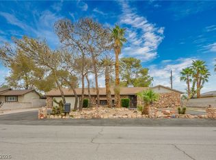 6742 Palmyra Ave, Las Vegas, NV 89146