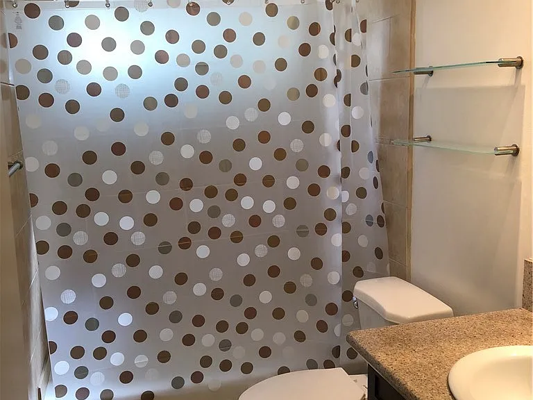 611 E Maple St #3 — Photo 9