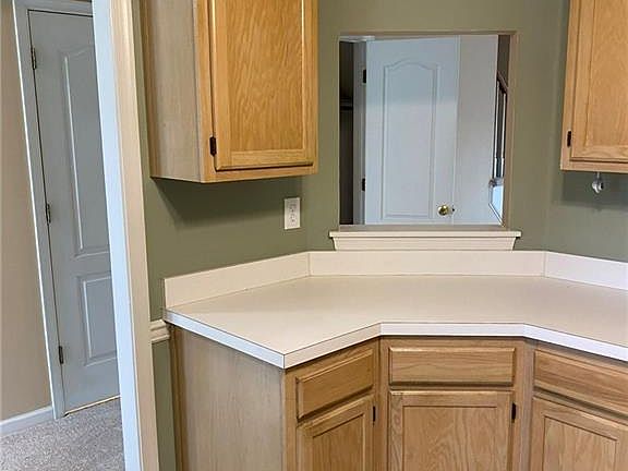 4th image of 1032 Shoal Creek Trl