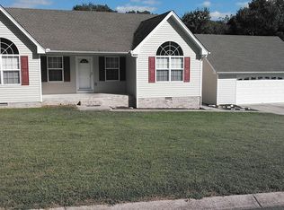 135 Crestview Ct, Hartsville, TN 37074