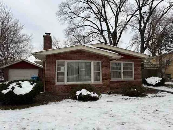 286 Spruce Ln, Chicago Heights, IL 60411