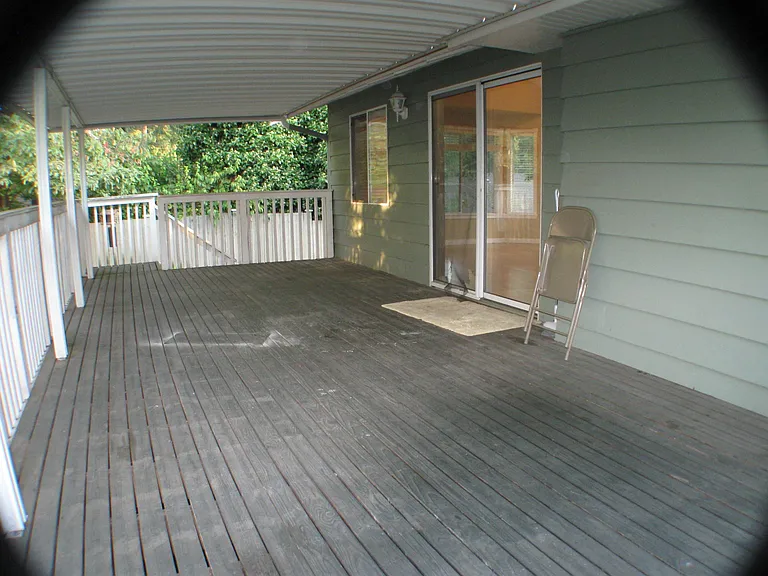 1004 NE 126th St — Photo 9