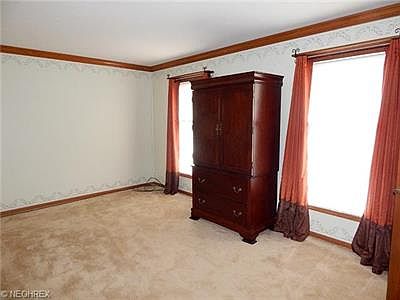 3rd image of 5368 Park Dr
