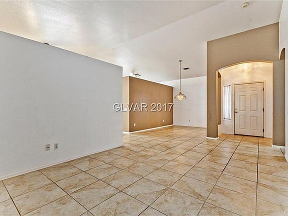 5th image of 3527 Parada Cir