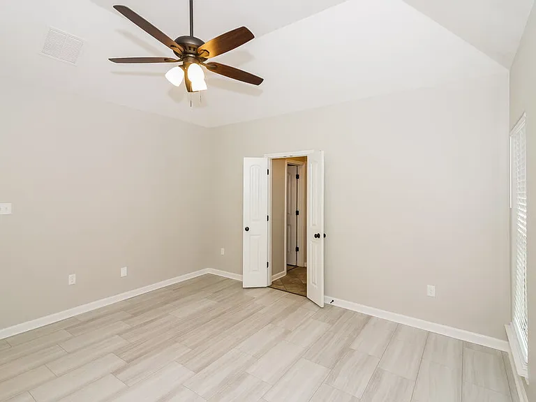 140 Hidden Meadows Ln — Photo 9