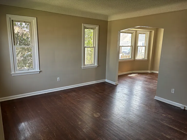 1703 Michigan Blvd — Photo 4