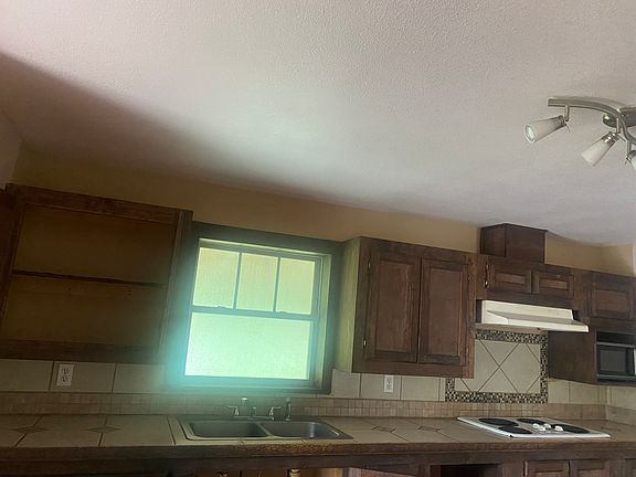 5th image of 1114 Navarro Dr