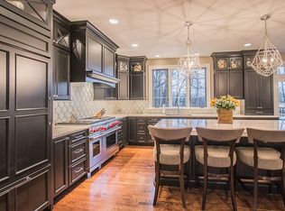 17 Crimson Leaf Dr, Newtown, PA 18940