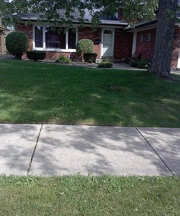 2nd image of 16627 School St