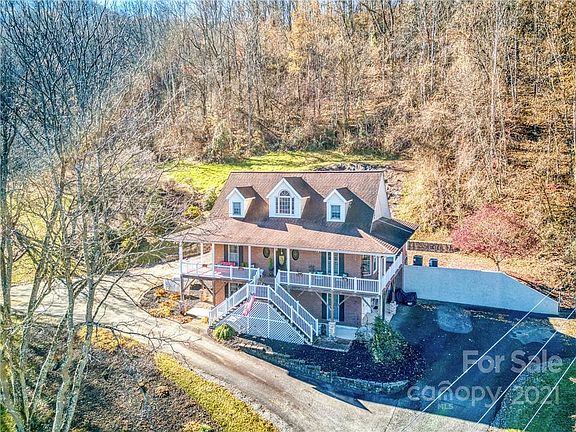 2nd image of 432 Evergreen Farm Cir