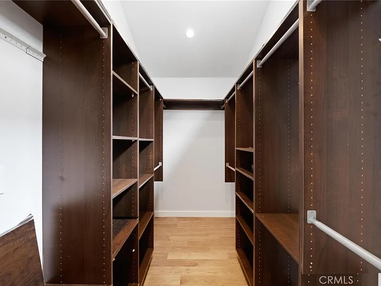 120 Morningside Dr — Photo 35