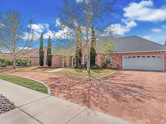 3rd image of 413 Wild Willow Dr