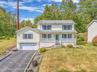 406 Edgewood Dr S, Clarks Summit, PA 18411