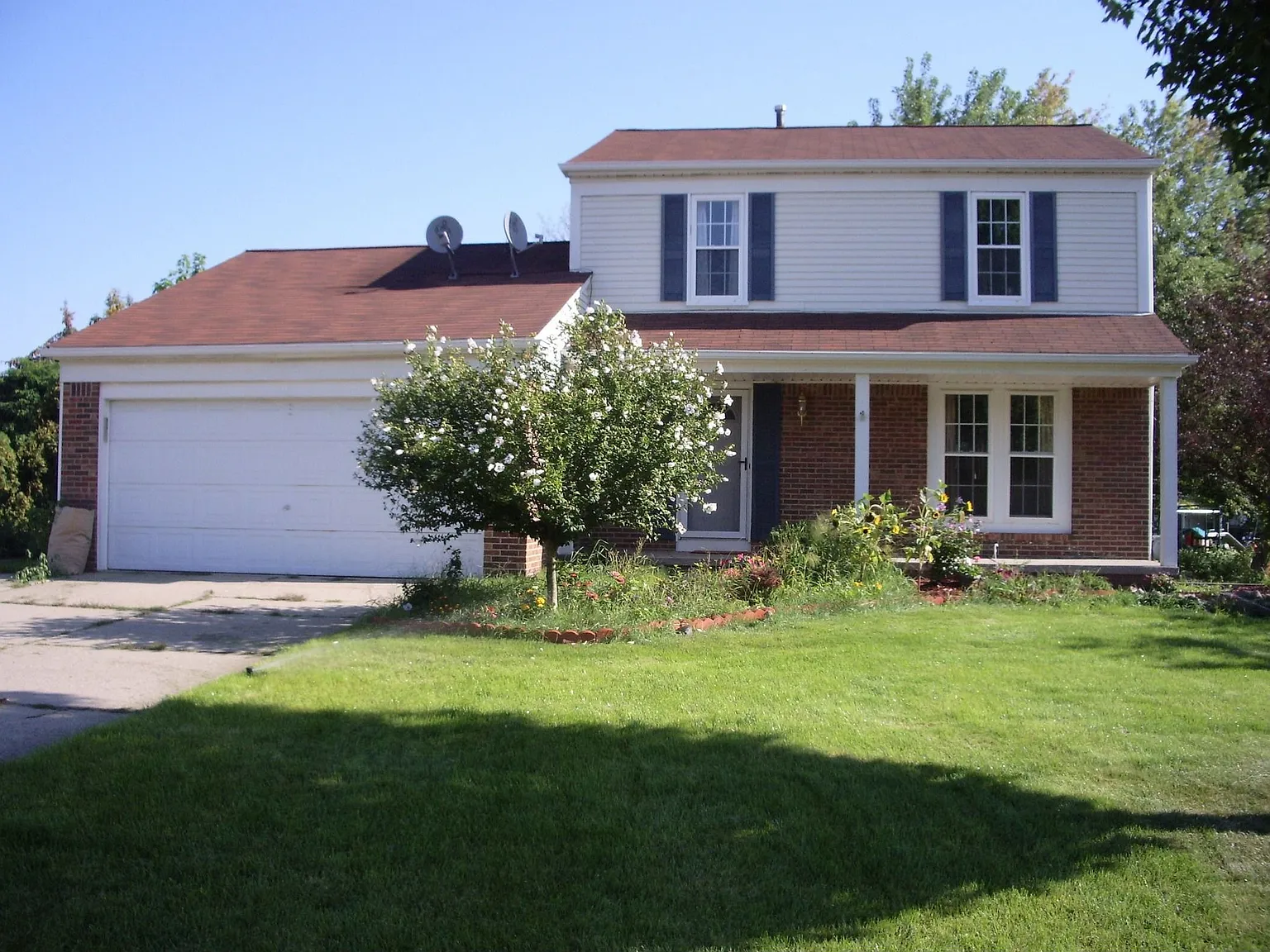 275 Dalton Dr photo 1
